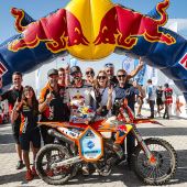 Manuel Lettenbichler von Red Bull KTM Factory Racing hat einen hart erkämpften Sieg bei Sea To Sky in Kemer, Türkei, errungen - die Runde sechs der FIM Hard Enduro Weltmeisterschaft 2024.
